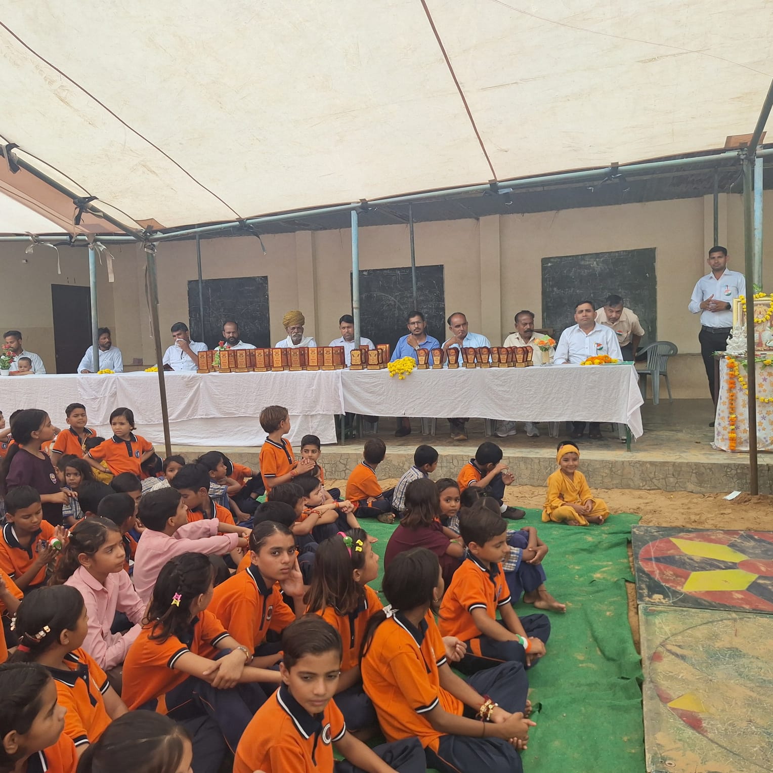 SARASWATI VIDHYA PEETH SR. SEC. SCHOOL